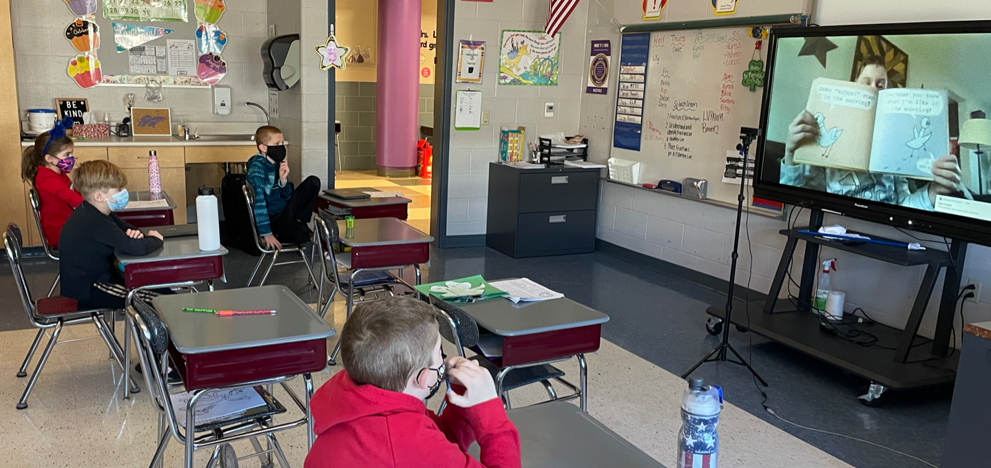 Holiday Park Elementary School (HP) teachers and support staff partner with students to use the latest technology to encourage students to read. Participating in the Read Across America program and working with a user-friendly digital platform, both parti
